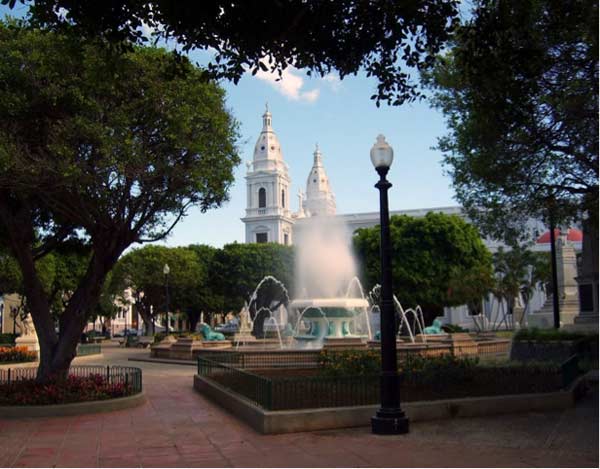 Plazas Las Delicias, Ponce, Puerto Rico